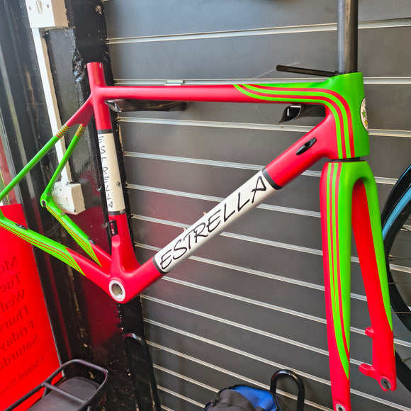 Estrella Carbon Road Frame (Ex Demo)